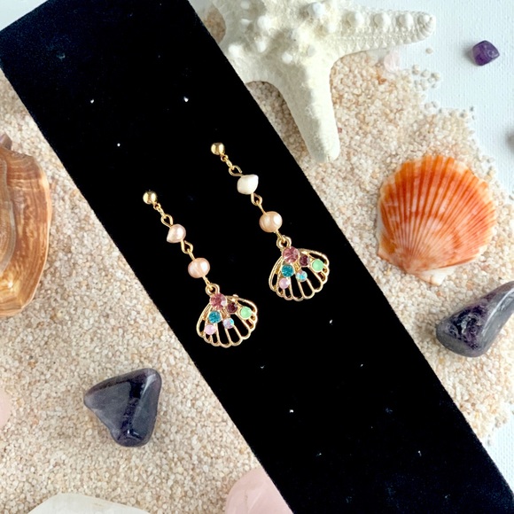 Genuine Pearl & Rhinestone Seashell Earrings in 14k Gold Plated Sterling… - Picture 2 of 4